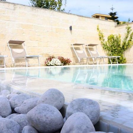 Palazzo Circolone Hotel Poggiardo Bagian luar foto