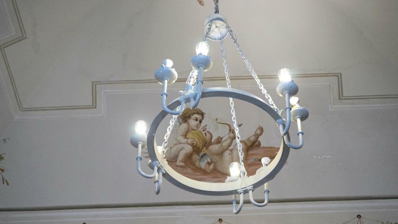 Palazzo Circolone Hotel Poggiardo Bagian luar foto